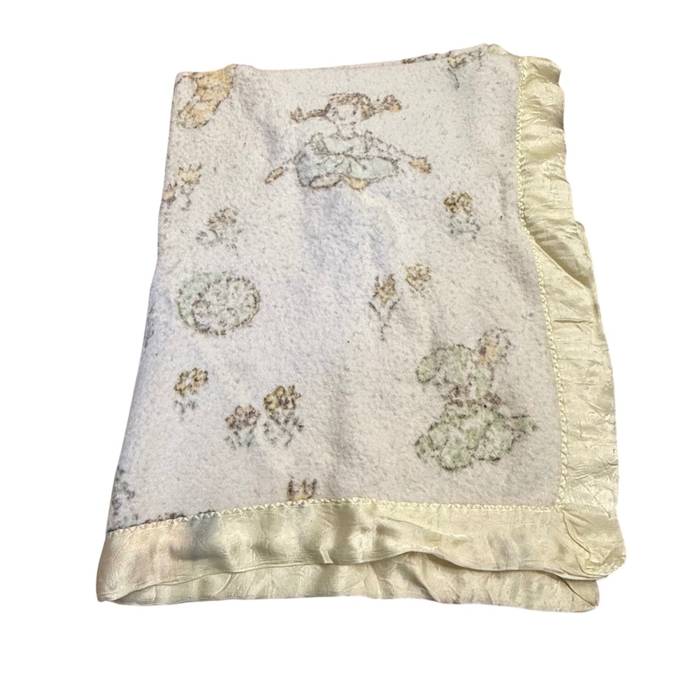 Vintage‎ Baby Blanket Nursery Decor Lamb Girl Floral Satin Trimmed Security